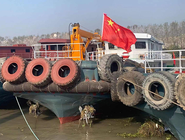 �������ؙC