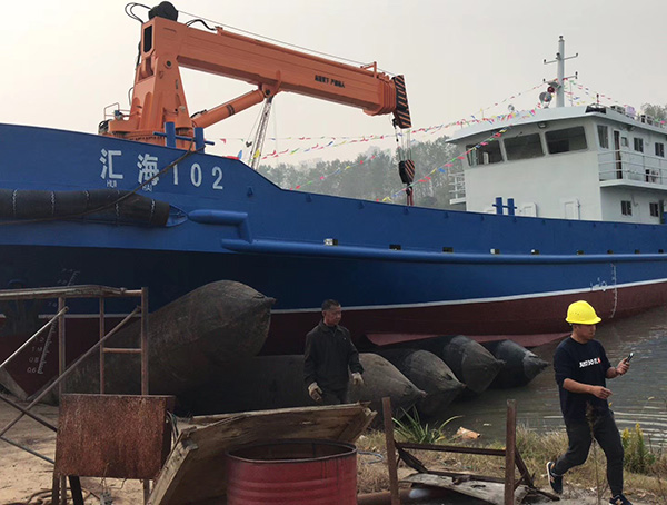 �������ؙC